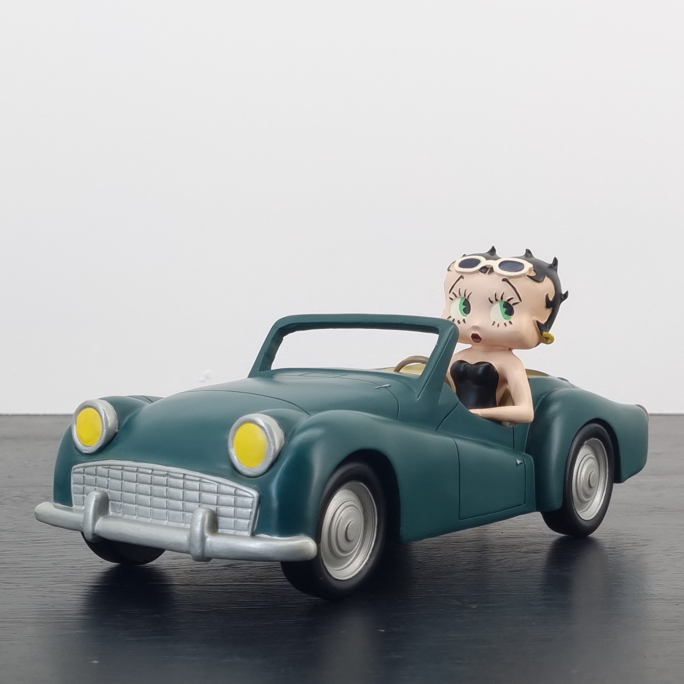 Betty Boop 1958 bobble outlet head car