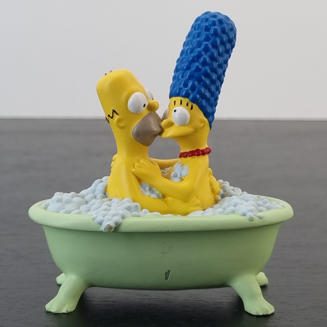 Marge and Homer Simpson in a bath figurine