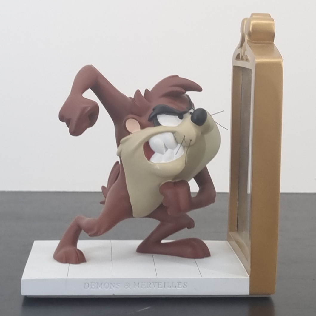 Tasmanian Devil bookend _left