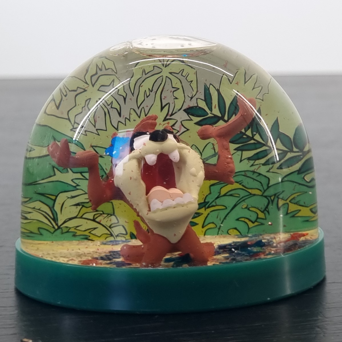 Tasmanian Devil in the rainforest snowglobe _front