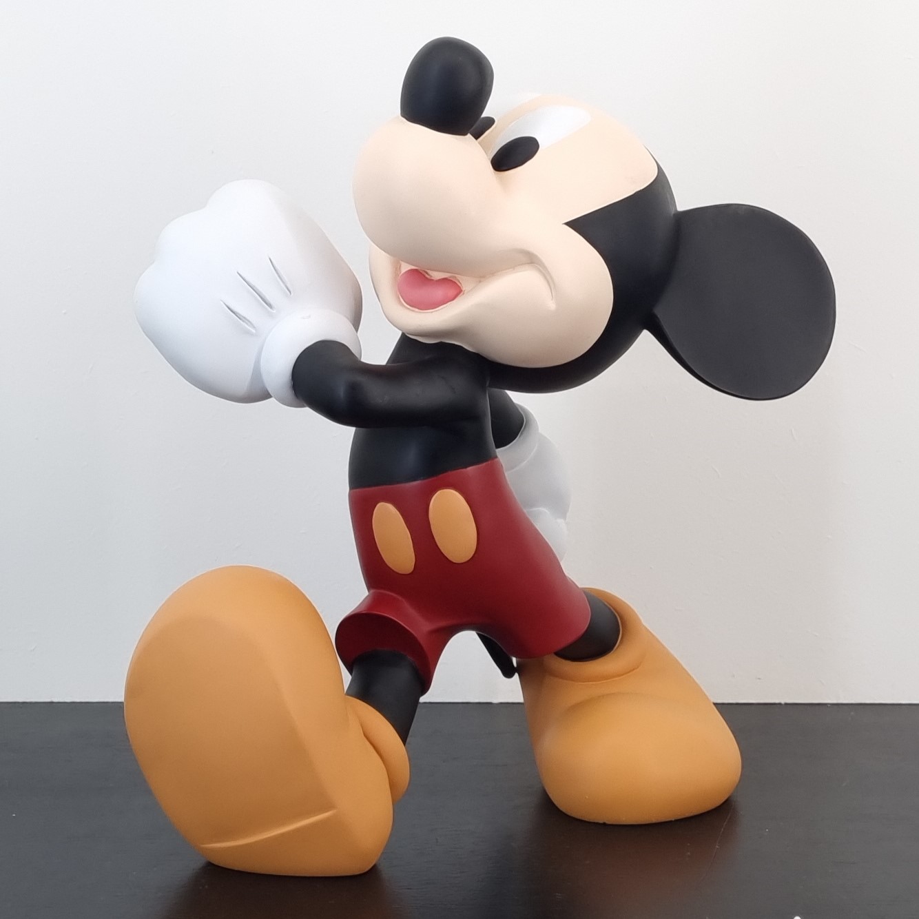 Mickey Mouse statue - Walking _left front