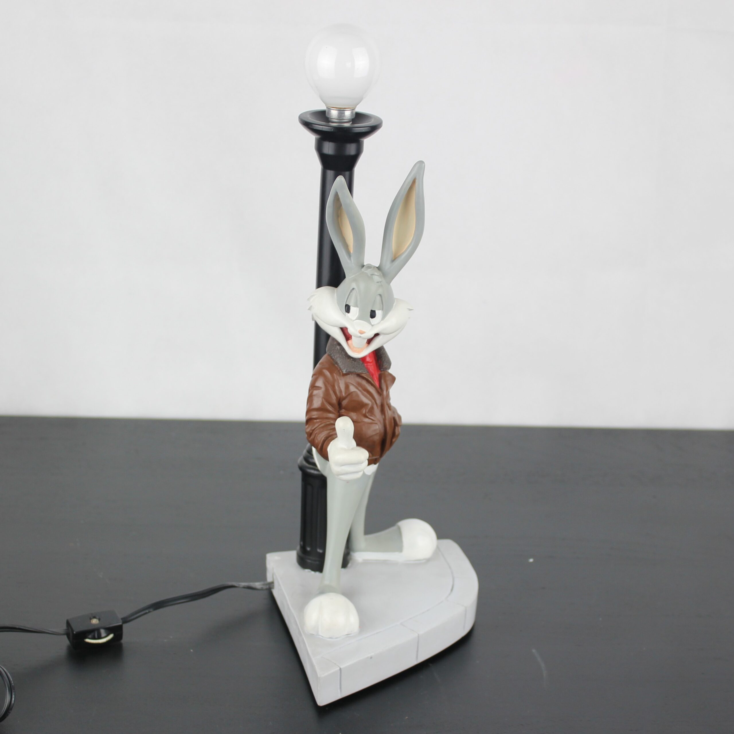 Bugs Bunny table lamp _above