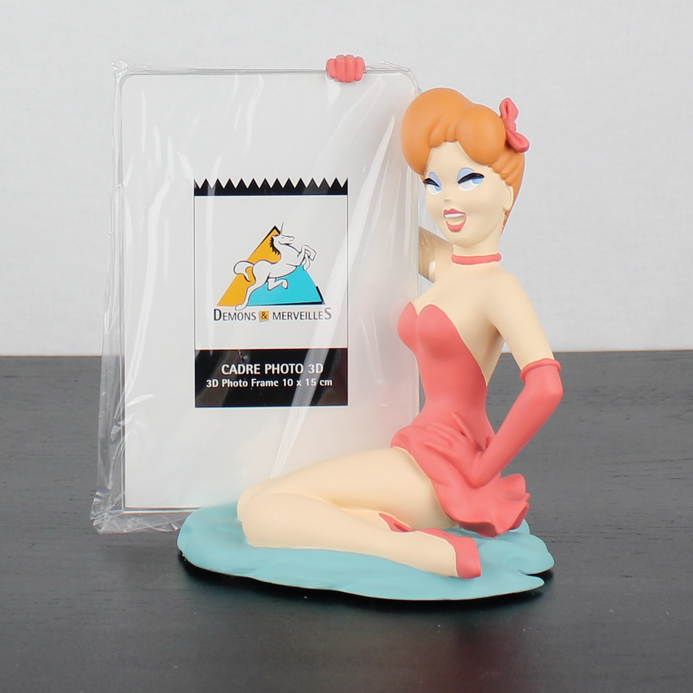 Red Tex Avery photo frame