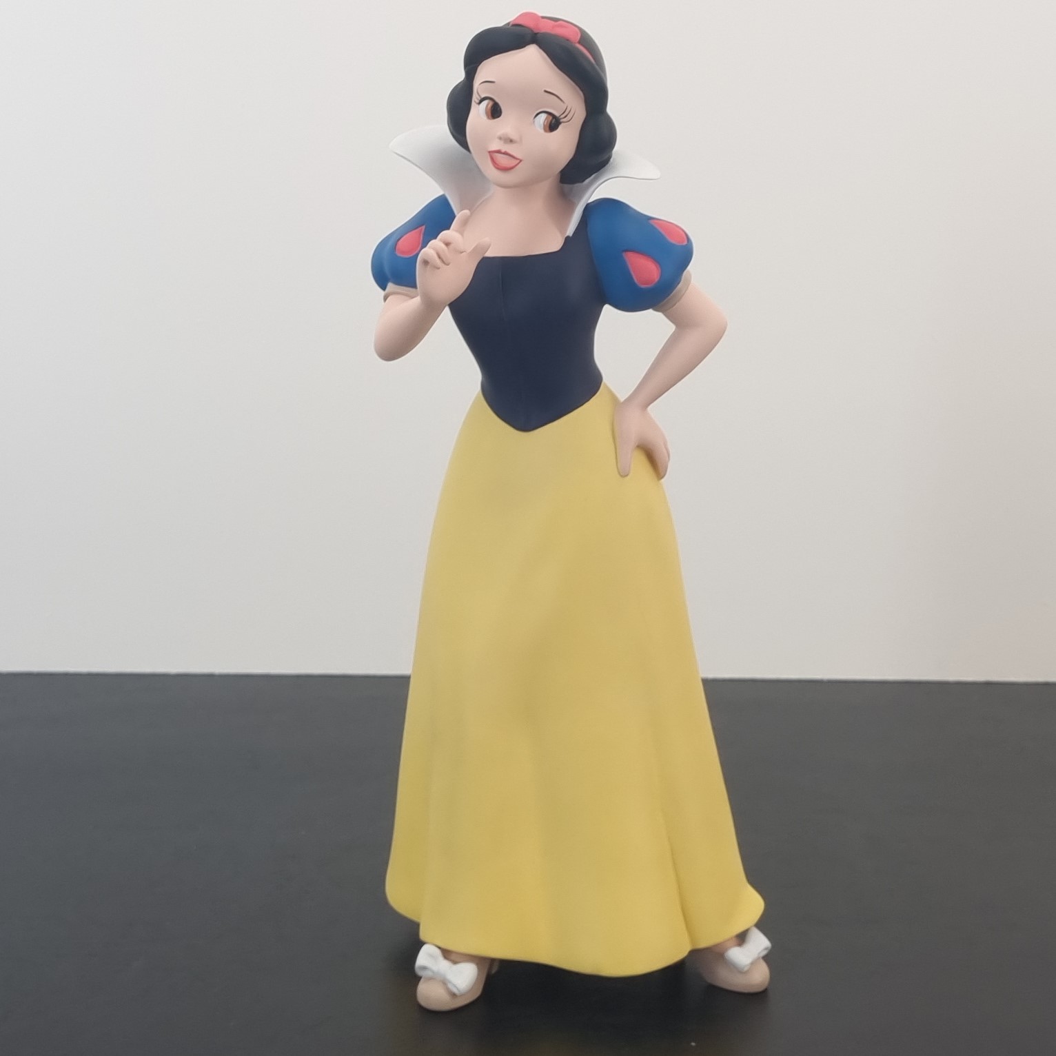 Snow White statue