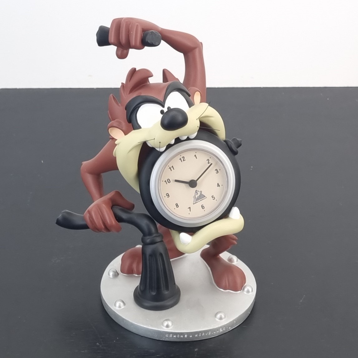 Tasmanian Devil table clock