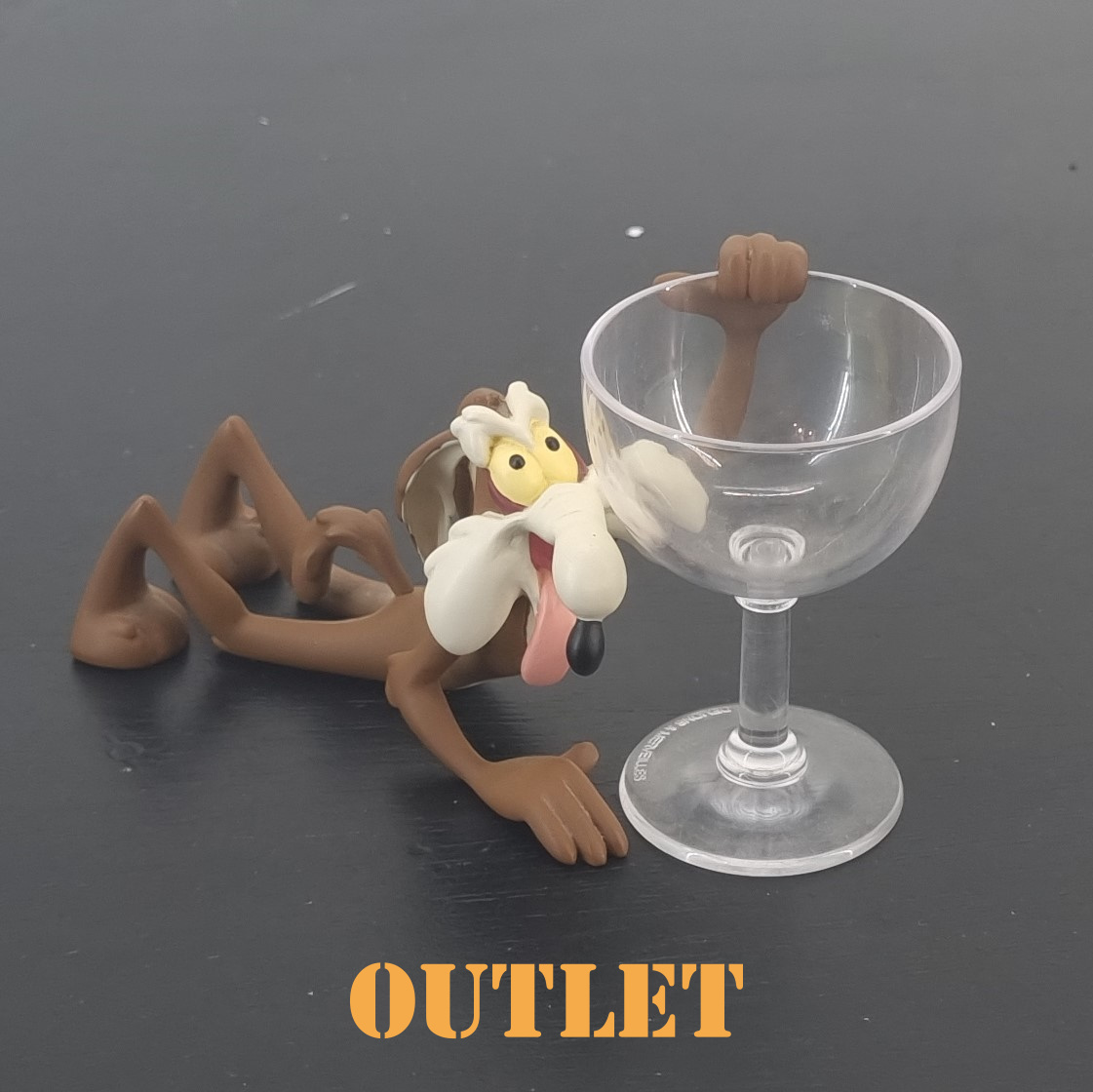 Wile E Coyote thirsty by Demons Merveilles _outlet