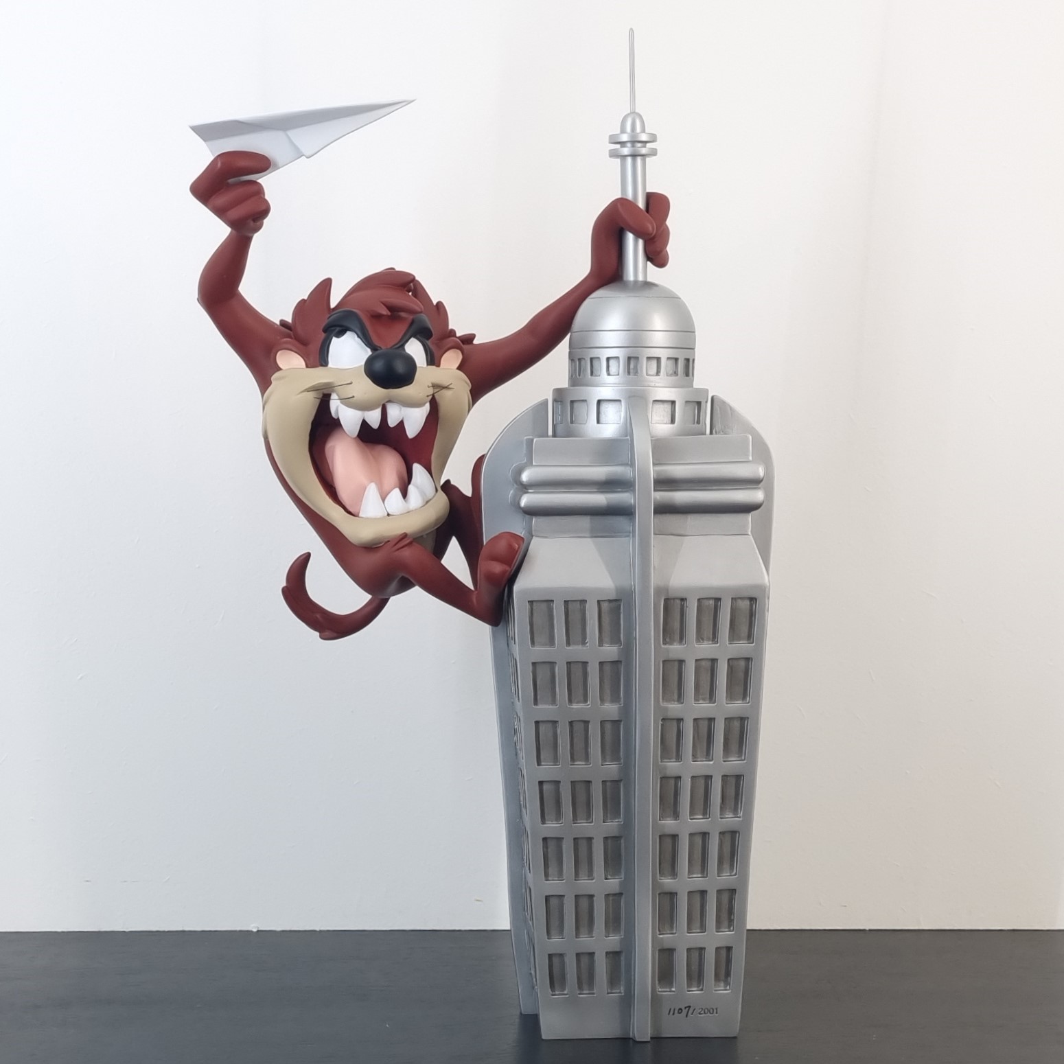 King Kong Tasmanian Devil statue _front