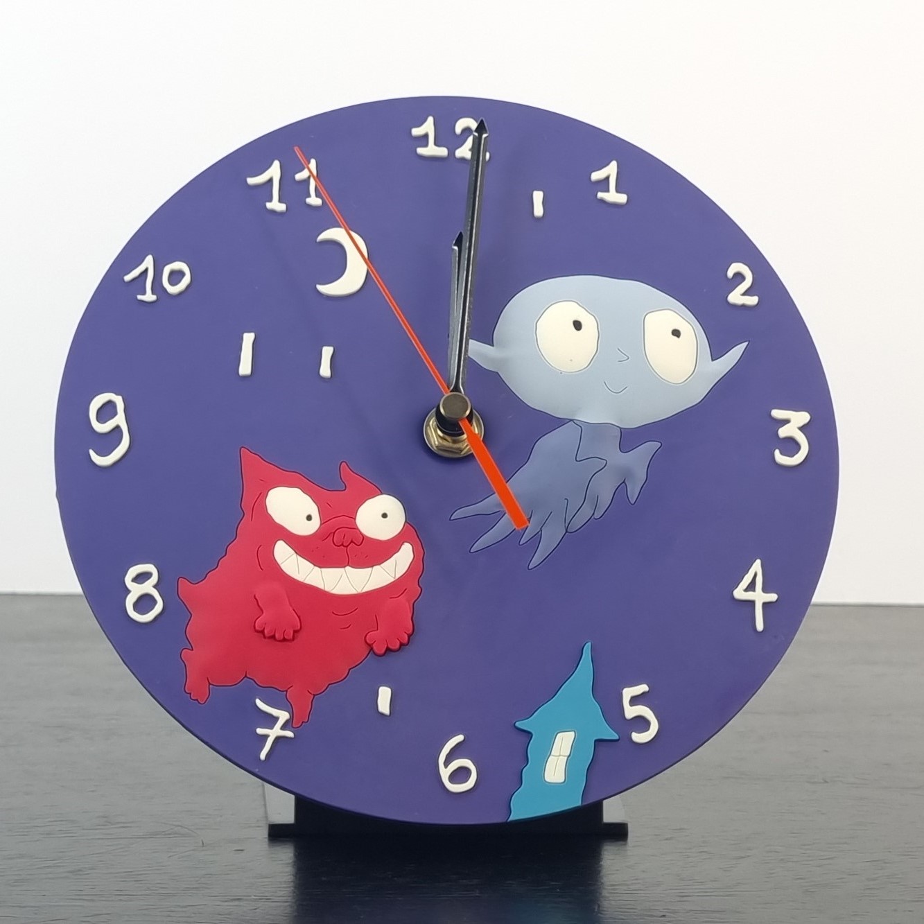 Petit Vampire Clock