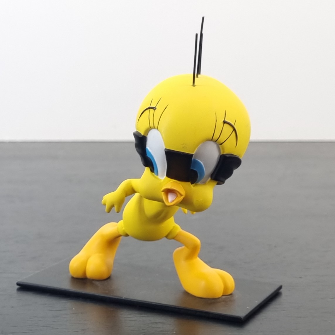 Tweety Bird as a burglar statue